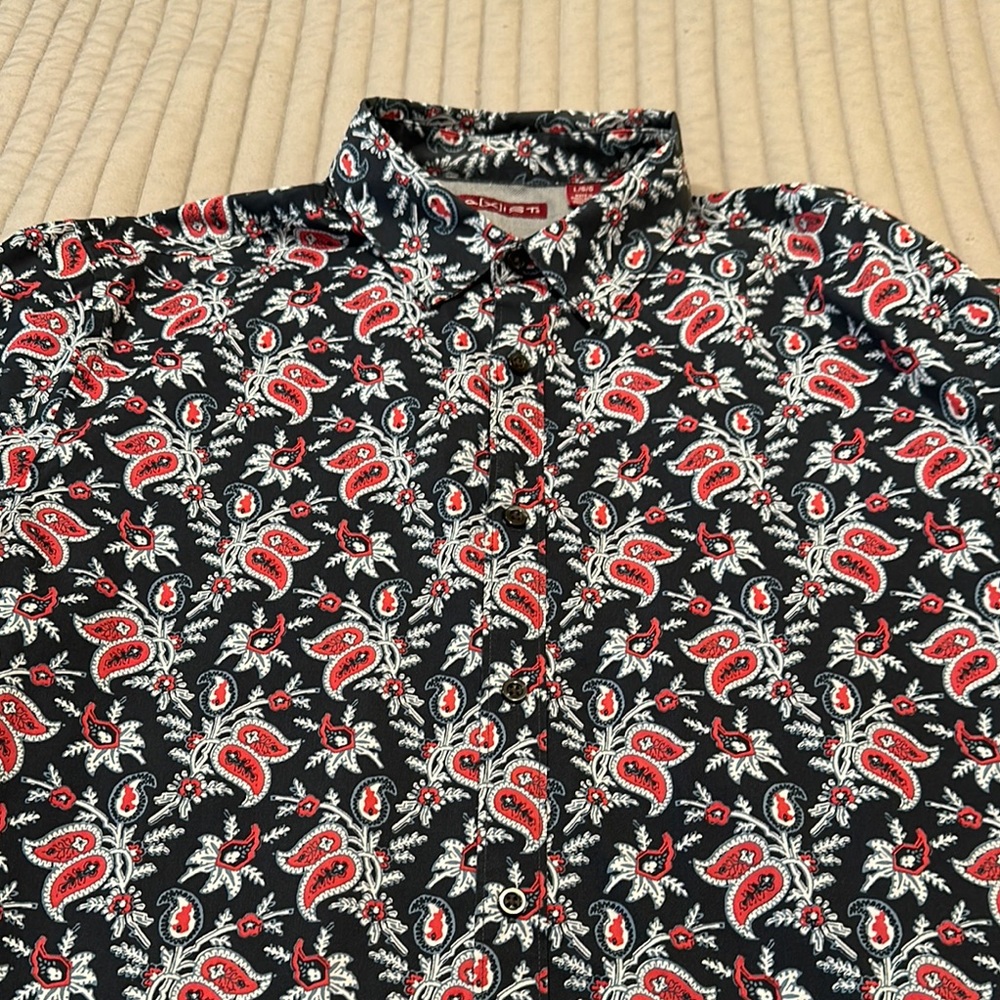 AXIST Men’s Black Floral Shirt with Red and White Flowers